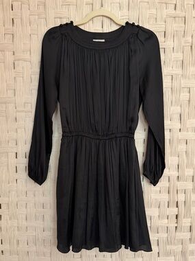 Aritzia’s Wilfred Black Long-Sleeve Satin Soft Pleated Waist Dress Size XS